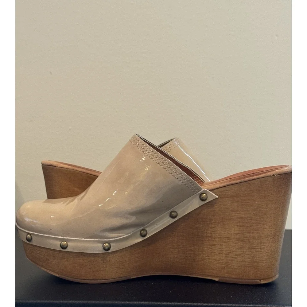 Penelope Chilvers Patent Leather Wedge Clogs Cream Anthropologie‎ 39 8/8.5 $225